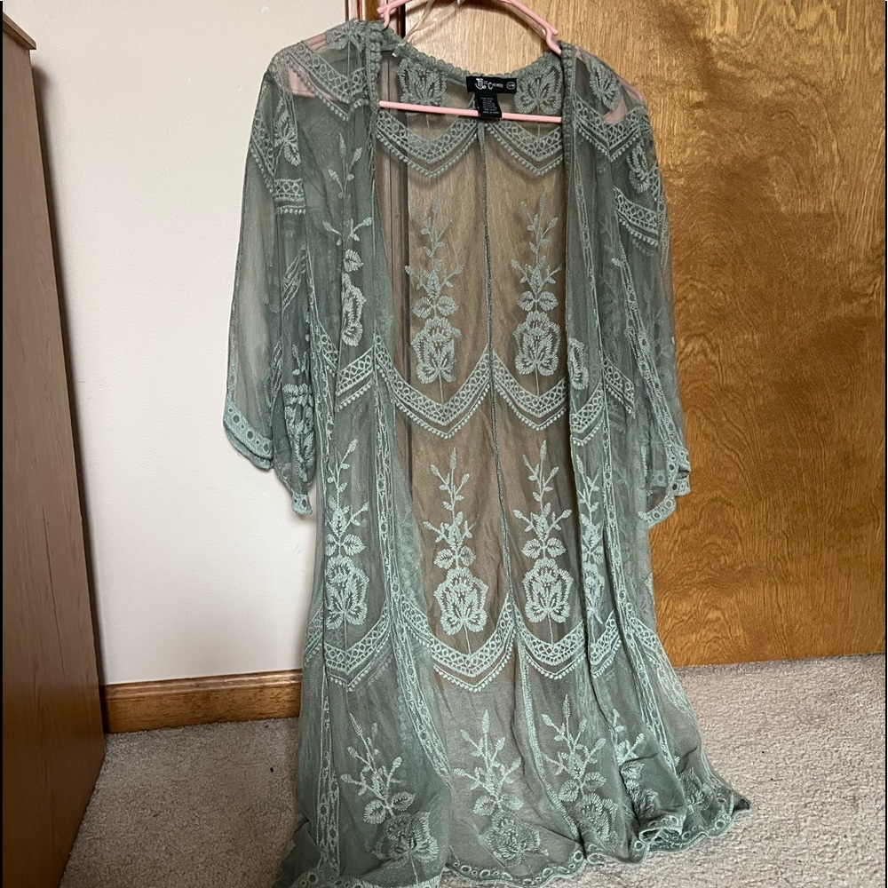 Sheer lace mesh kimono (color- sage leaf) size S/M